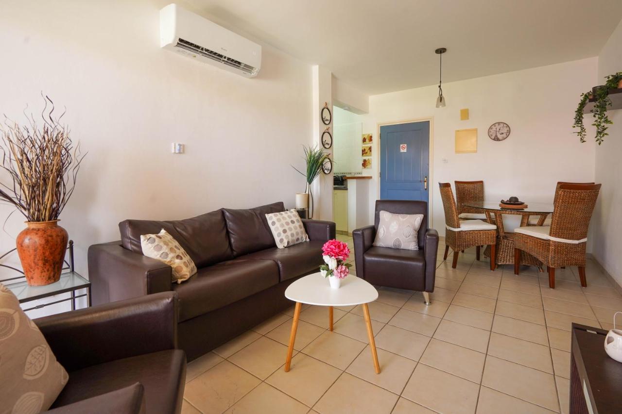 Resitour - Regina Gardens Apartment Paphos Exterior photo